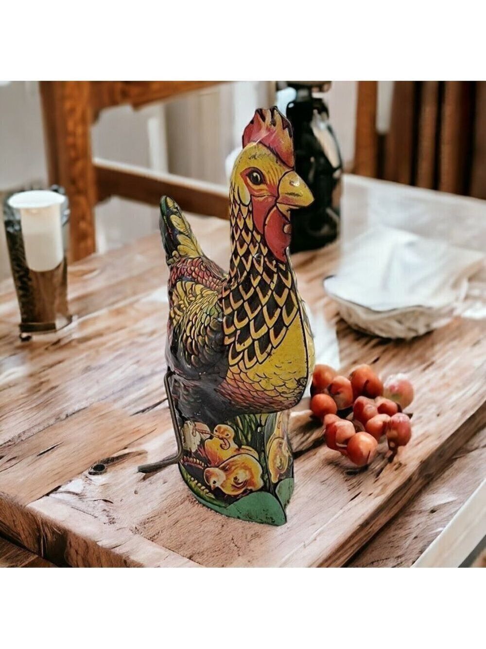 Vintage Tin Litho Wind Up Hen Clucking Cackling Chicken Rooster Toy
